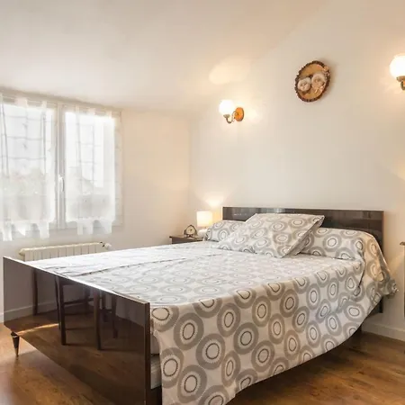 Confortable Entre Nantes Et La Avec Parking Securise Et Coin Detente Prive - Fr-1-306-885 *