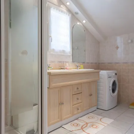 Holiday home Confortable Entre Nantes Et La Avec Parking Securise Et Coin Detente Prive - Fr-1-306-885