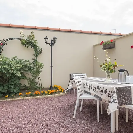 Confortable Entre Nantes Et La Avec Parking Securise Et Coin Detente Prive - Fr-1-306-885 Saint-Philbert-de-Grand-Lieu