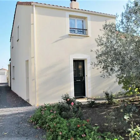 Holiday home Confortable Entre Nantes Et La Avec Parking Securise Et Coin Detente Prive - Fr-1-306-885