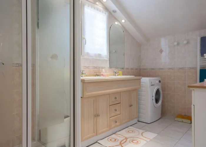 Дом отдыха Confortable Entre Nantes Et La Avec Parking Securise Et Coin Detente Prive - Fr-1-306-885