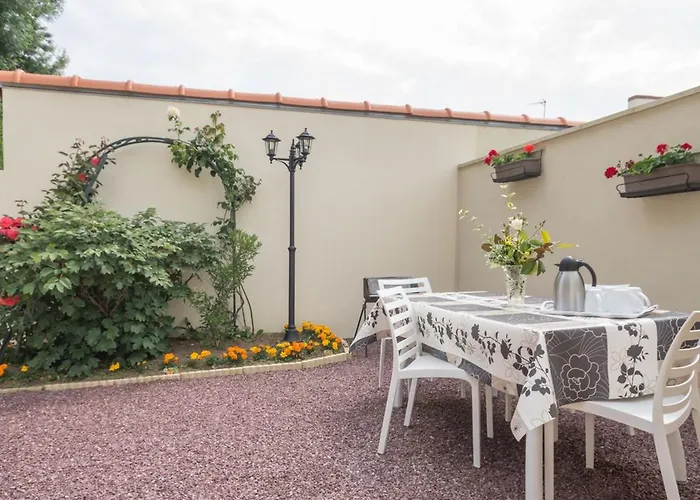 Confortable Entre Nantes Et La Avec Parking Sécurisé Et Coin Détente Privé - Fr-1-306-885 Saint-Philbert-de-Grand-Lieu